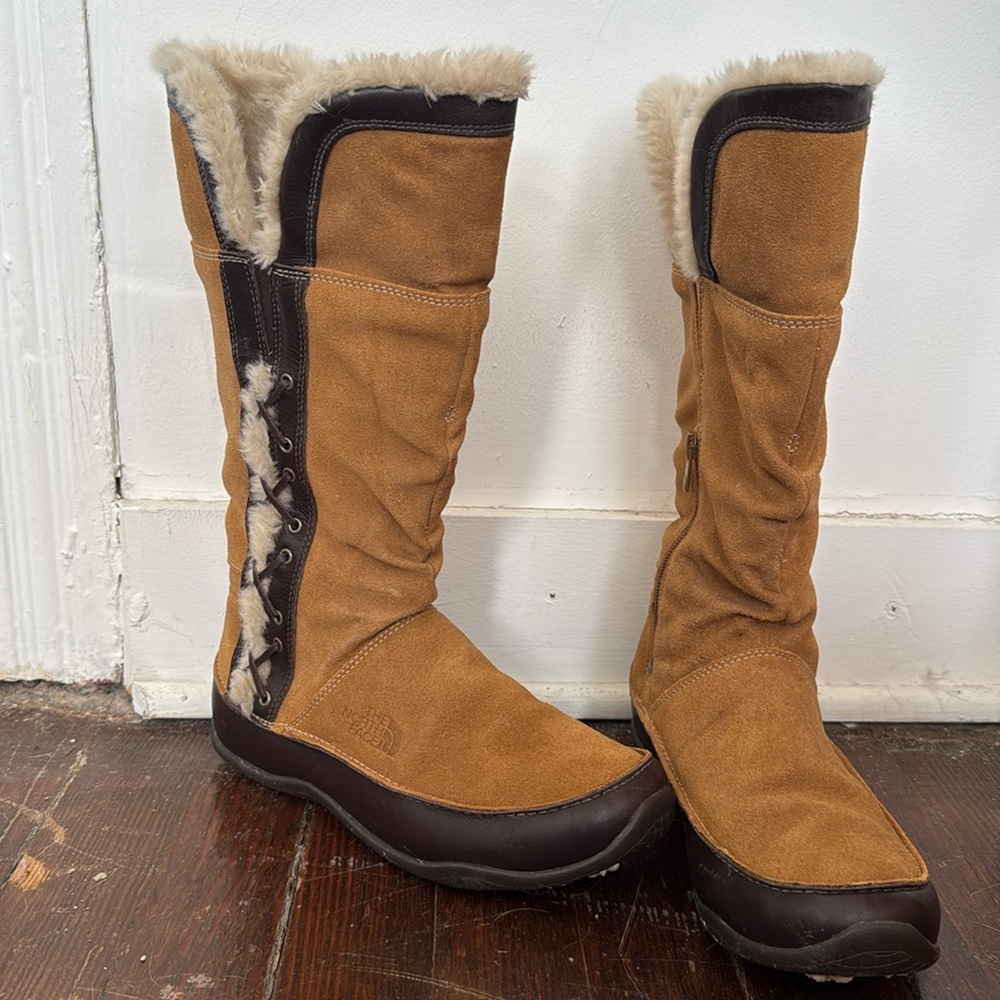 North face Brown Suede Boots
